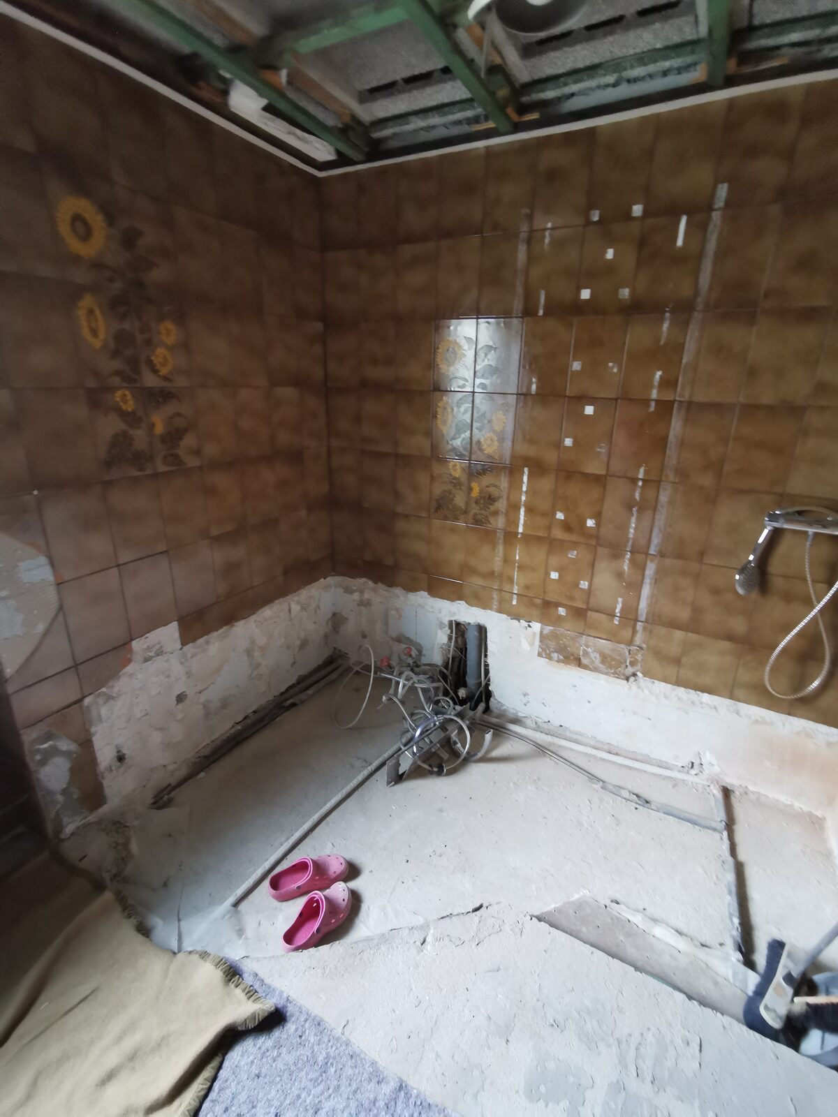 Chantier salle de bain avant travaux, vue 1